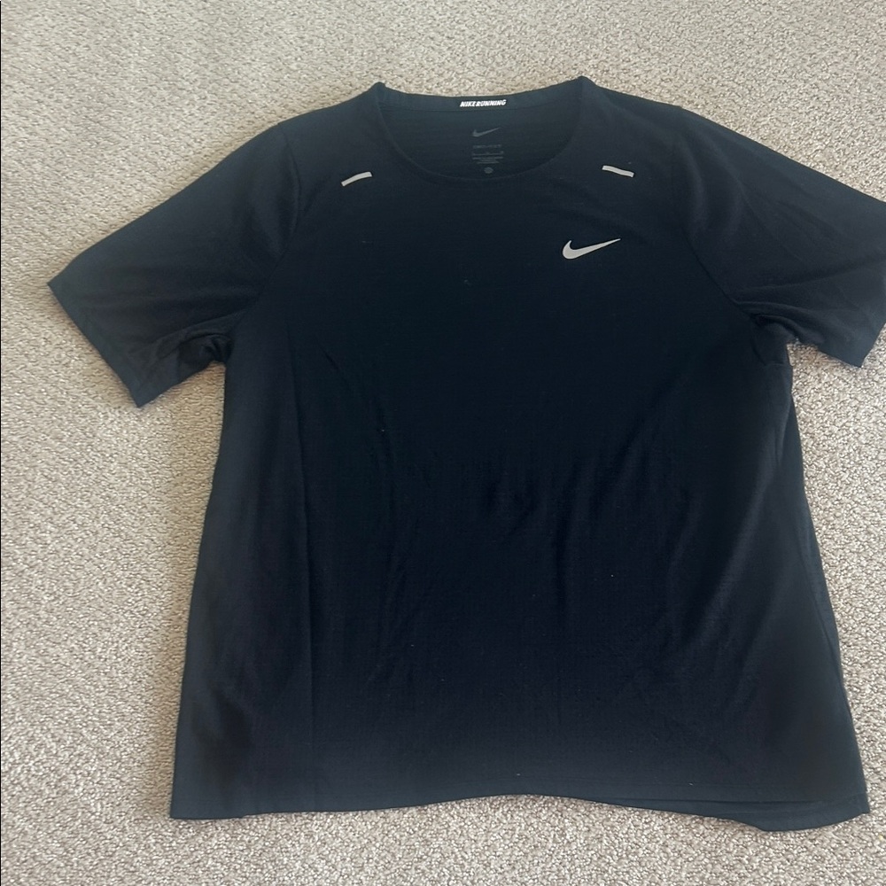 Nike Black Short Sleeve Athletic Tee with Reflective Swoosh